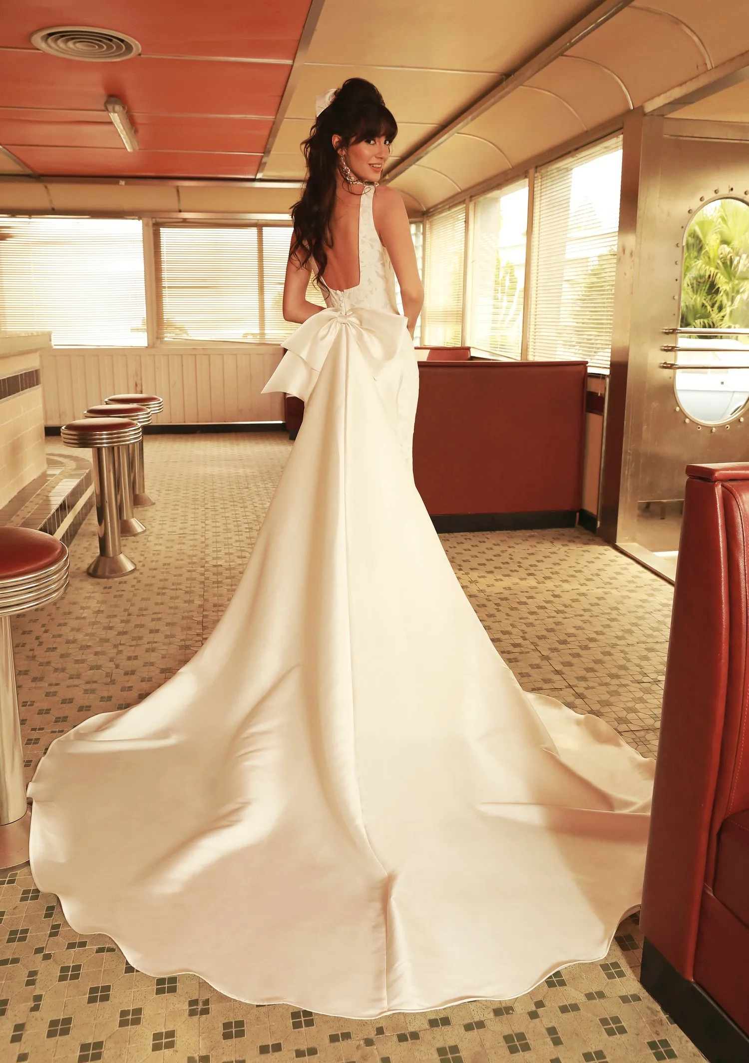 Cybil Bow Train by Dany Tabet, photo 1
