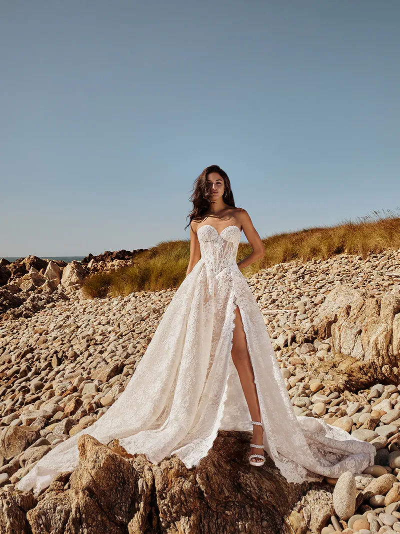 Akira by Galia Lahav