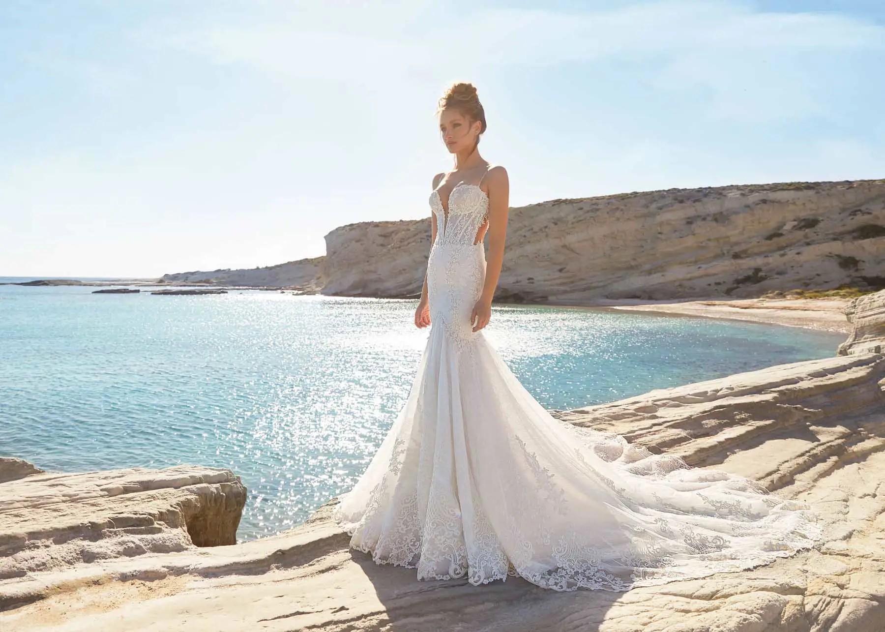5 WEDDING DRESS SILHOUETTES (AND WHAT YOU NEED TO KNOW ABOUT EACH) Image