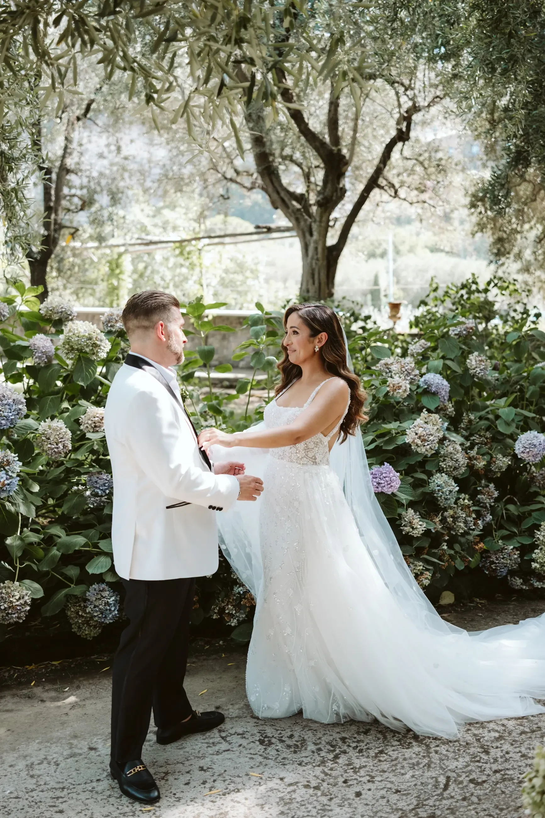 Bride and groom wedding photography Italy lake Como villa wedding