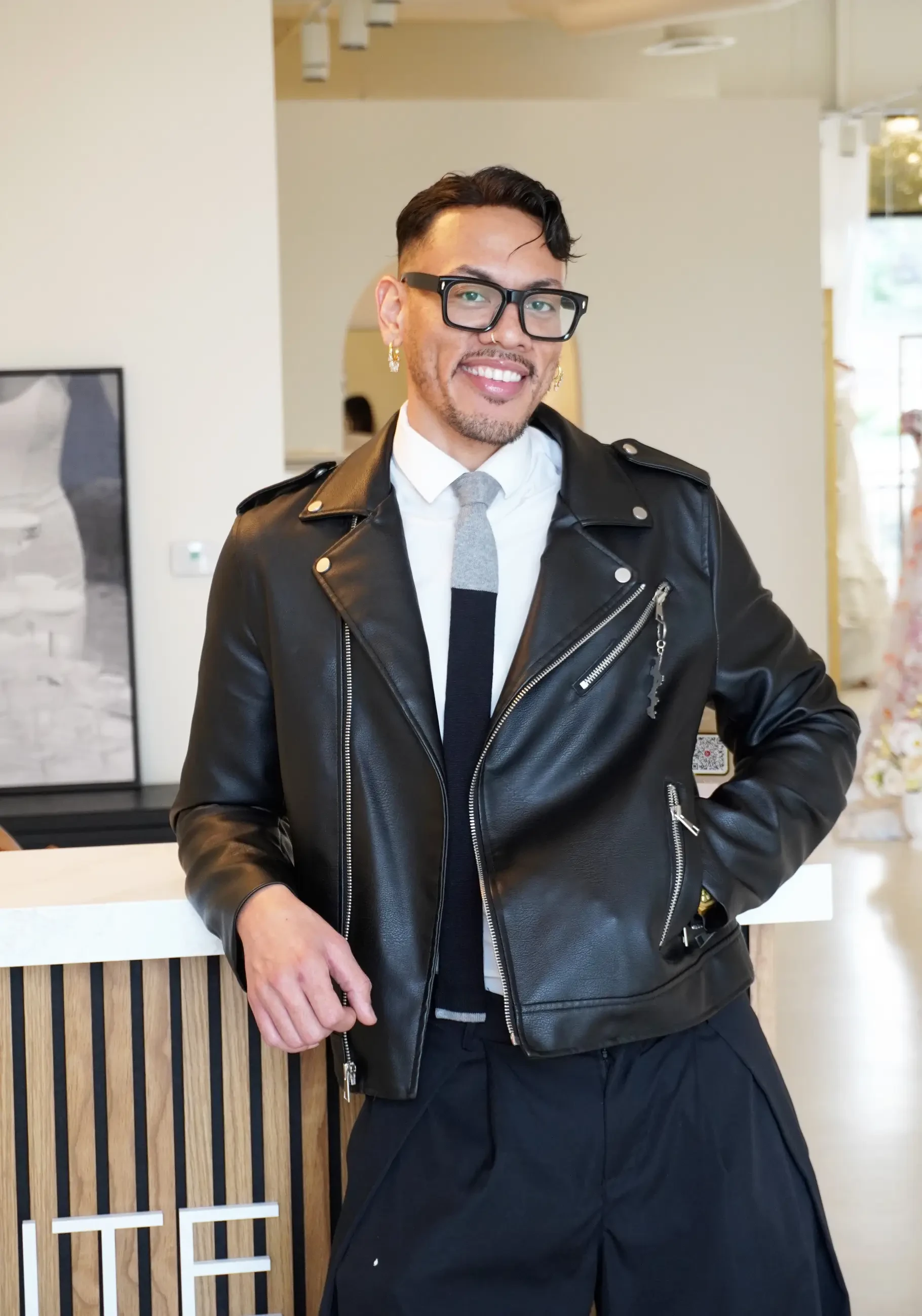 RJ-Assistant Manager