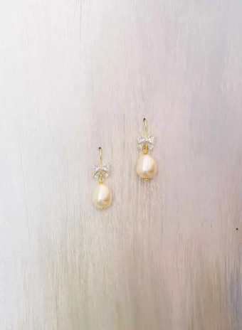 Twigs & Honey #Crystal Bow and Pearl Drop Earrings #2314 #0 default Gold thumbnail