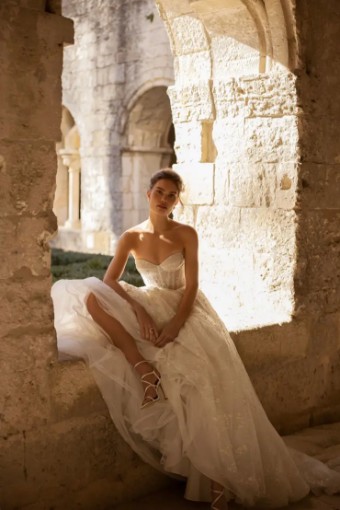 Eva Lendel #Orfeya #1 default Ivory thumbnail