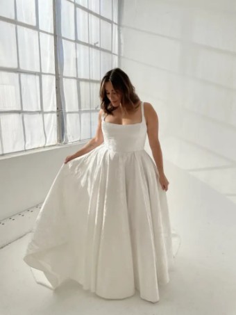 Rebecca Schoneveld #Betty #0 default Natural White thumbnail