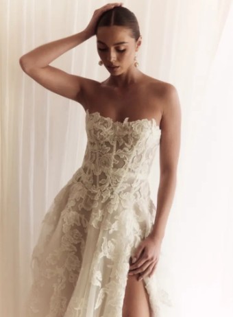 Alena Leena #Hibiscus #2 Ivory thumbnail