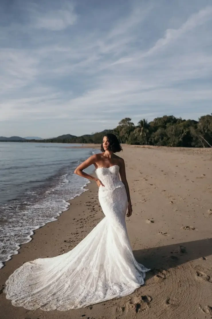 Alena Leena Begonia Fitted Skirt Default Image