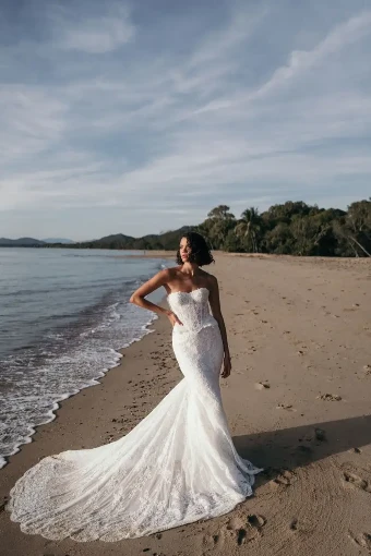 Alena Leena #Begonia Lace Fitted Skirt #0 default Ivory thumbnail