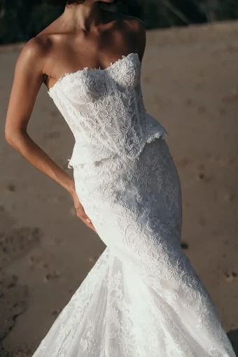 Alena Leena #Begonia Lace Fitted Skirt #1 default Ivory thumbnail