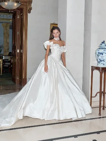 Galia Lahav #Mercer #0 default Champagne (as sampled) thumbnail